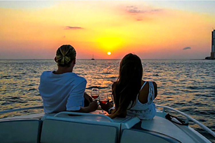 Ixtapa Zihuatanejo Tours en Yate Recorridos y Puesta del Sol