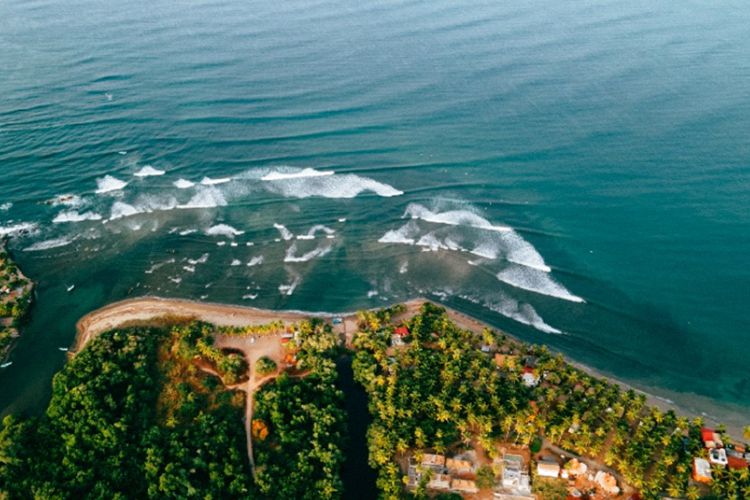 Transporte Turístico en La Saladita, Guerrero. Tours en La Saladita, Guerrero. Actividades en La Saladita, Guerrero. Transporte del Aeropuerto de Ixtapa Zihuatanejo, Guerrero a Hoteles